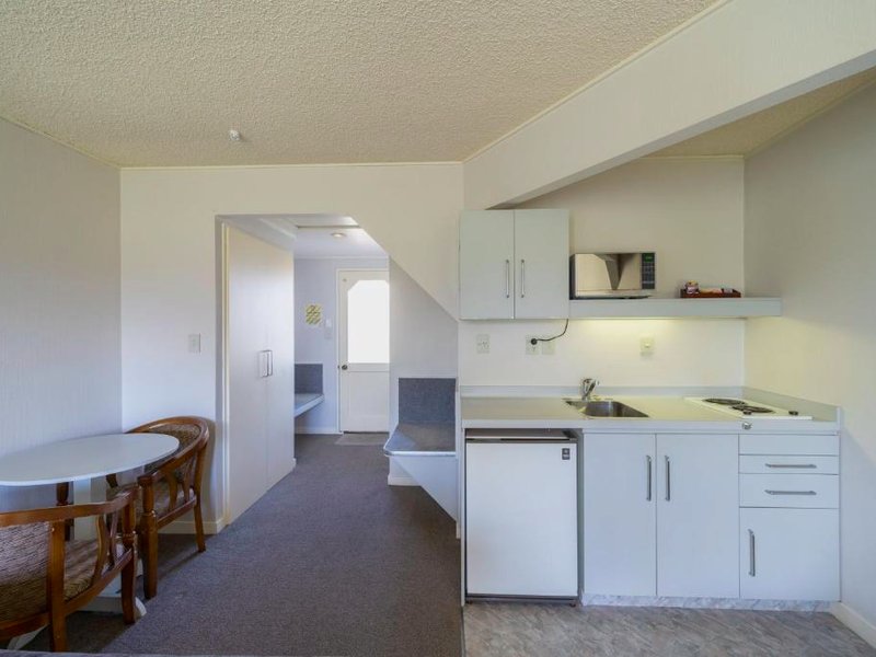 ザ ビレッジ イン ホテル (The Village Inn Hotel)の写真