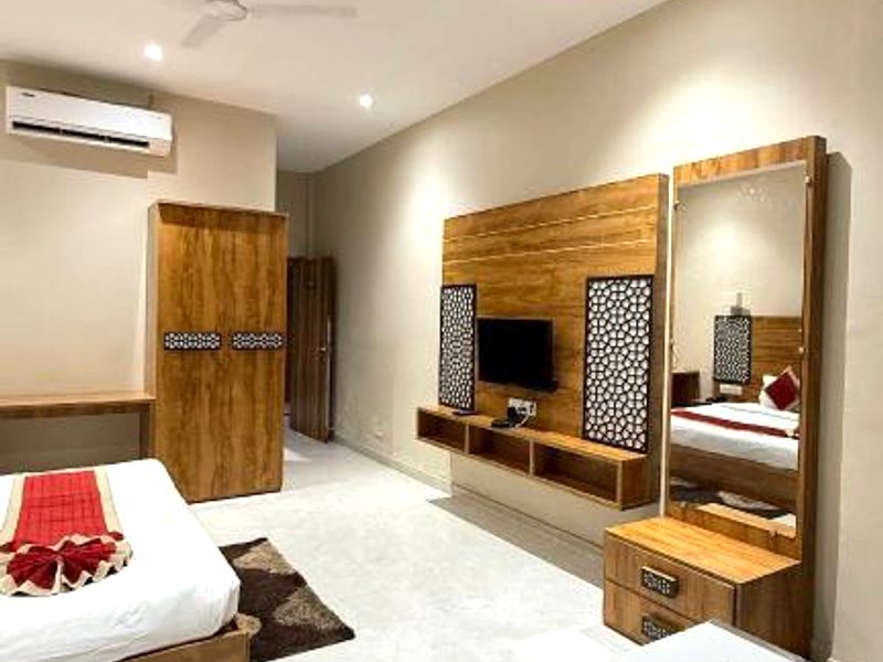 Hotel Emperor Paradise, Bilaspurの写真