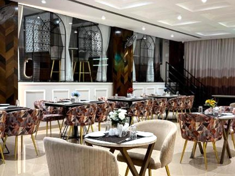 Hotel Emperor Paradise, Bilaspurの写真