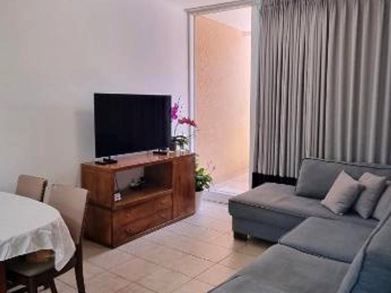 Holiday garden apartment עם מקלטの写真