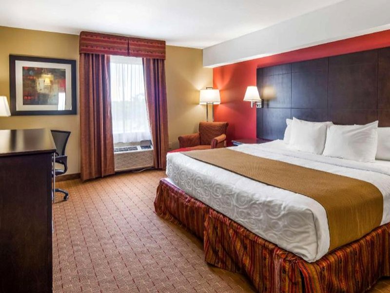 Best Western Plus Bowmanvilleの写真