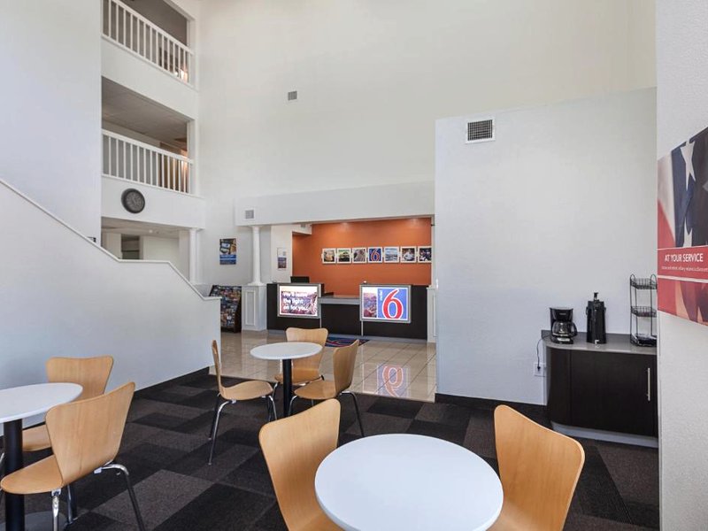 Motel 6 Bedford, TX - Fort Worthの写真