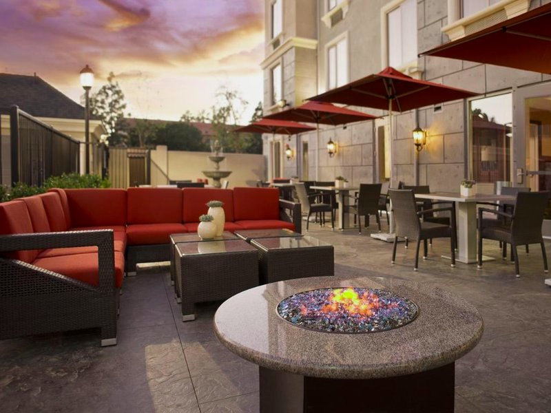 エアーズ ホテル ファウンテン バレー (Ayres Hotel Fountain Valley)の写真