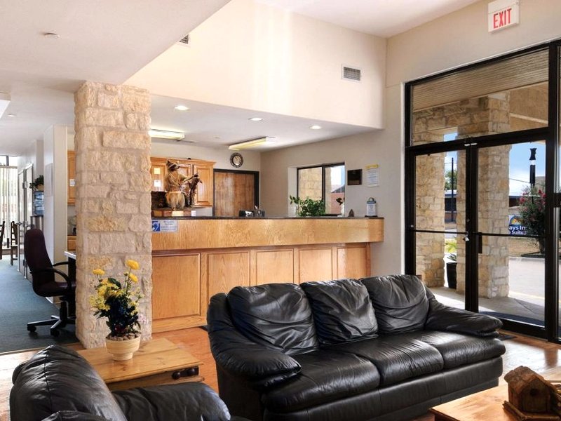 デイズ イン&スイーツ バイ ウィンダム ラノ (Days Inn & Suites by Wyndham Llano)の写真