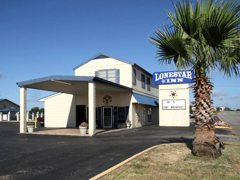ローン スター イン リャノ (Lone Star Inn Llano)の写真