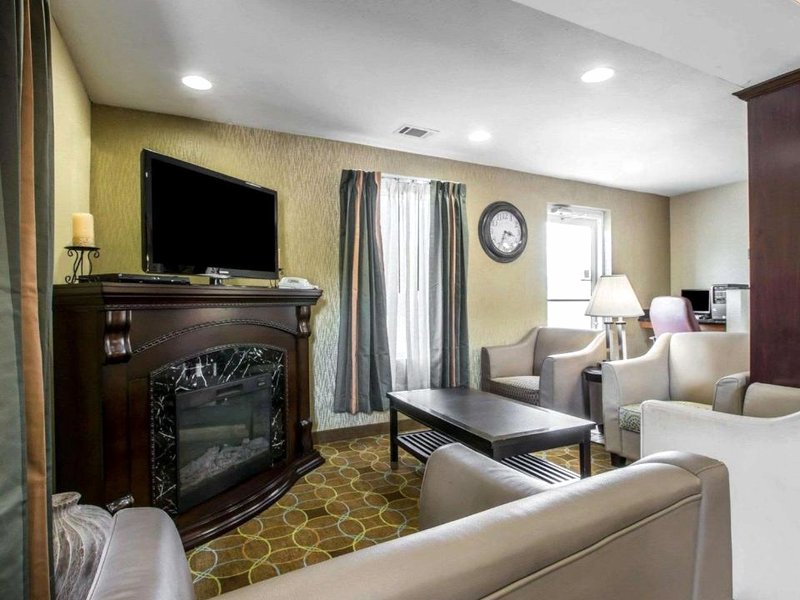 Quality Inn Greenwood Hwy 25の写真