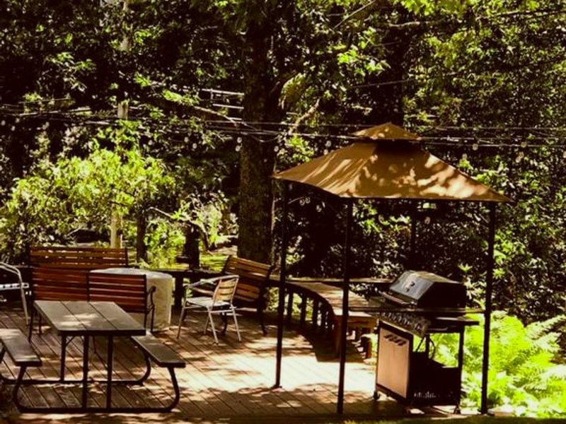 Lovely Getaway Suite with Private Deck in a Bed and Breakfast in Waldo Countyの写真