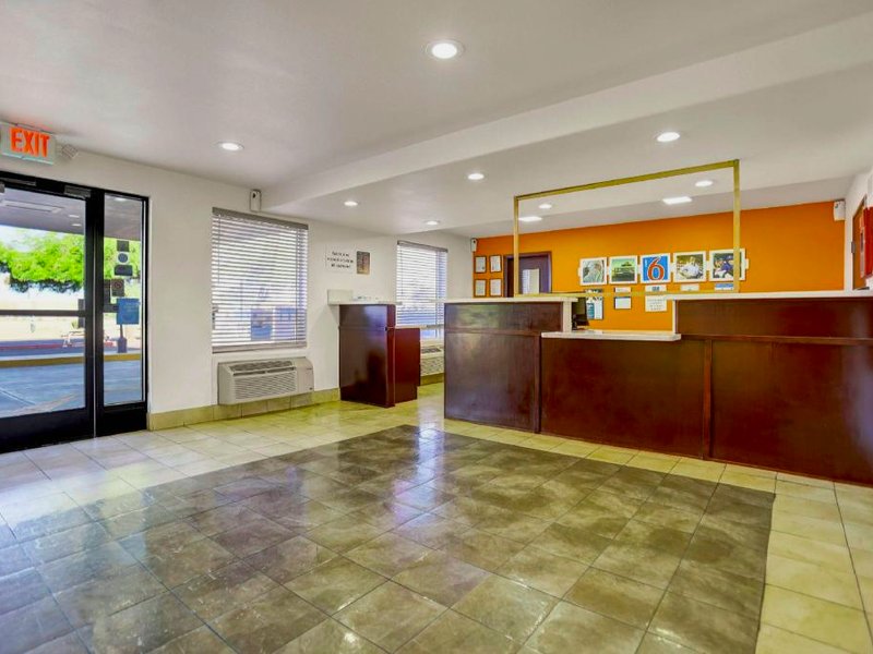 Motel 6 Apache Junction, AZの写真