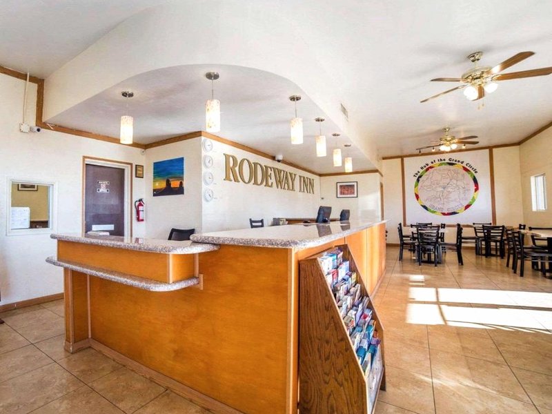 ロードウェイ イン アット レイク パウェル (Rodeway Inn at Lake Powell)の写真