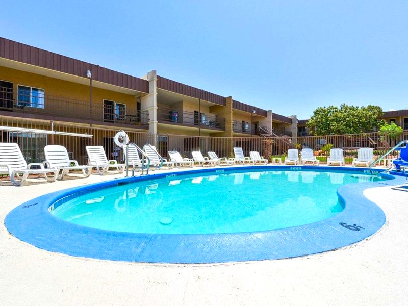 ロードウェイ イン アット レイク パウェル (Rodeway Inn at Lake Powell)の写真