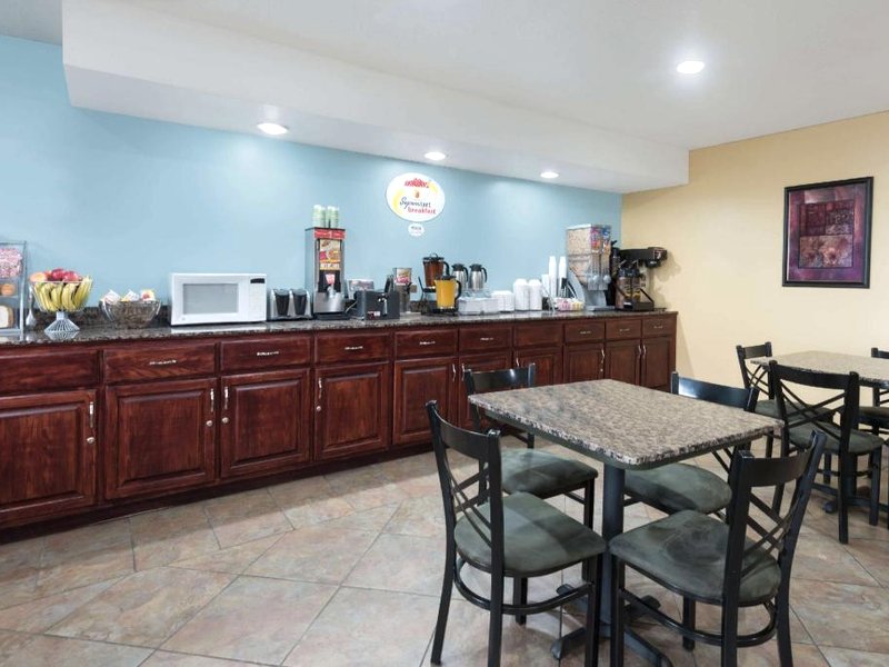 Super 8 By Wyndham Morgantownの写真