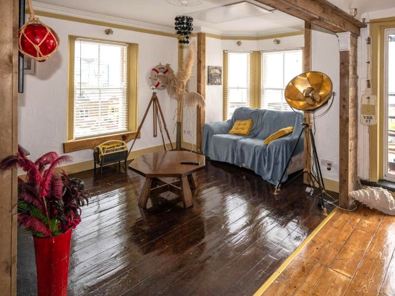 Quirky Apt - Sleeps 6 - Coastal Area - Parkingの写真