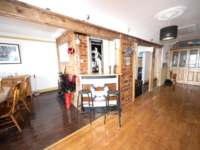 Quirky Apt - Sleeps 6 - Coastal Area - Parkingの写真