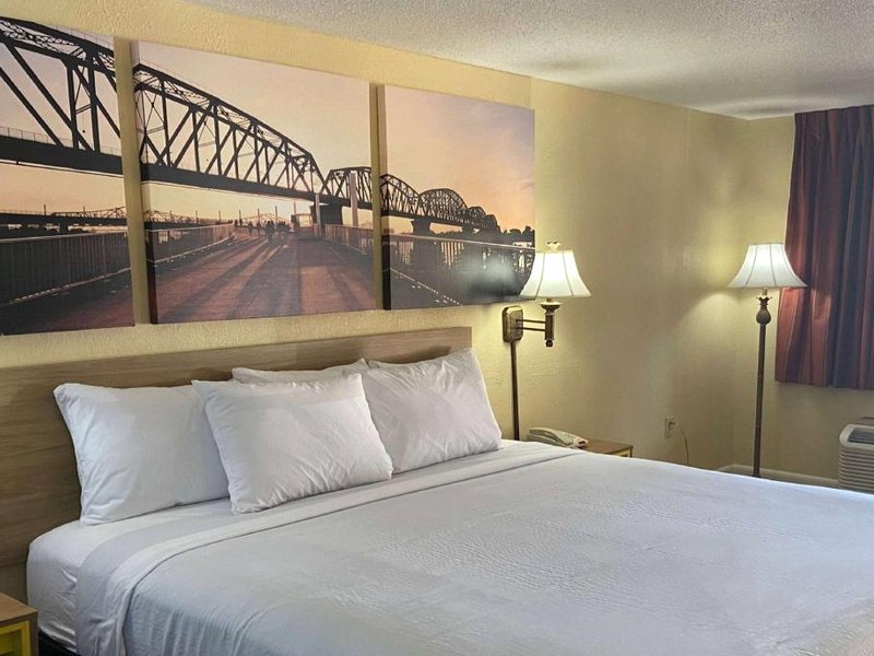 デイズ イン バイ ウィンダム クリントン (Days Inn by Wyndham Clinton)の写真