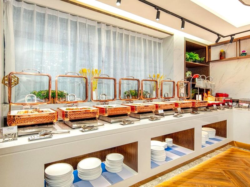 Yitel Collection Changzhi Bayi Squareの写真