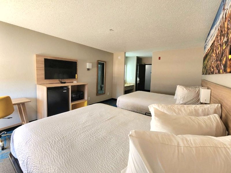 デイズイン&スイーツ バイ ウィンダム ニュー アイビリア (Days Inn & Suites by Wyndham New Iberia)の写真