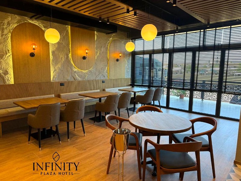 Infinity Plaza Hotelの写真