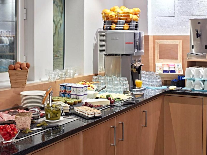 シティ ホテル (City Hotel)の写真