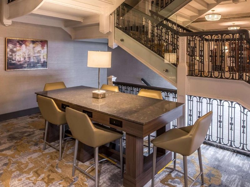 ダブルツリー バイ ヒルトン ユーティカ (DoubleTree by Hilton Utica)の写真