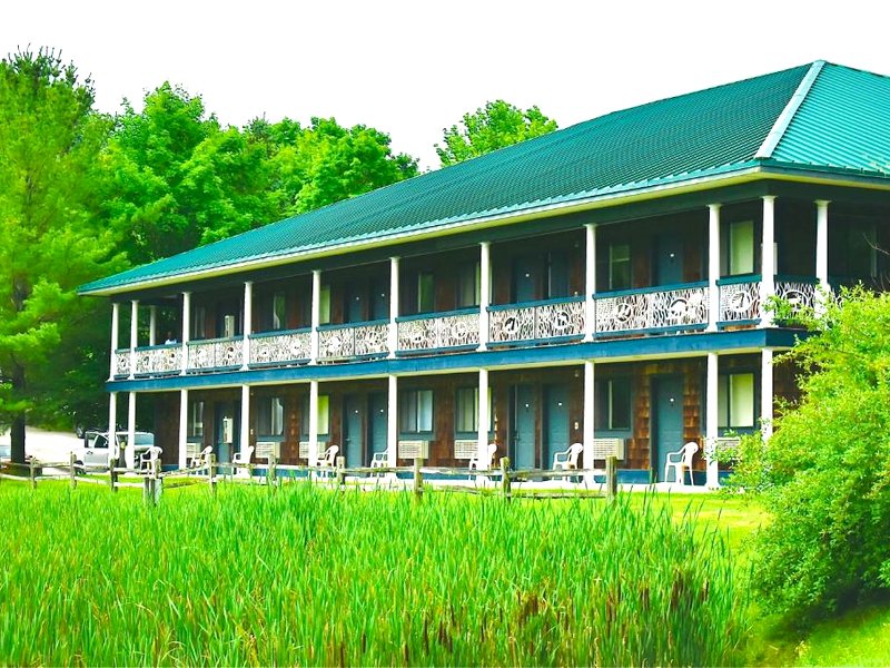 LEGEND COTTAGE INNの写真