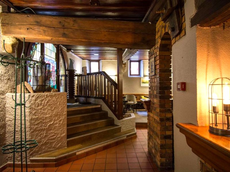 ホテル ドゥ ラ クロンヌ (Hotel De La Couronne)の写真