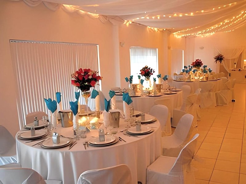 Old Mill Lodge , Working Ostrich Farm and Restaurantの写真