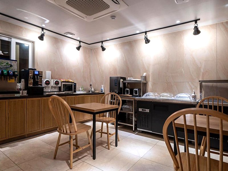 ブラウン・ドット ホテル (brown-dot hotel)の写真