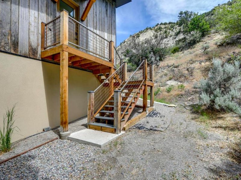 New Castle Getaway with Grill and Mountain Views!の写真
