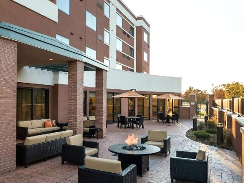 Courtyard by Marriott Kalamazoo Portageの写真