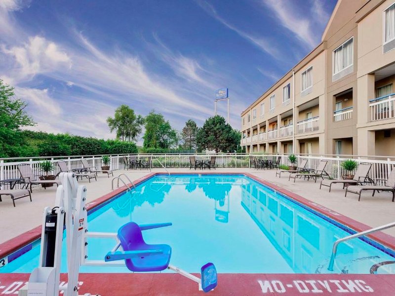 ベイモント バイ ウィンダム カラマズー イースト (Baymont by Wyndham Kalamazoo East)の写真