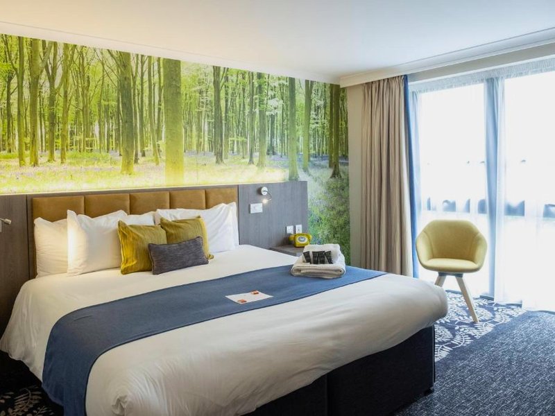 Burleigh Court Hotel and Leisureの写真