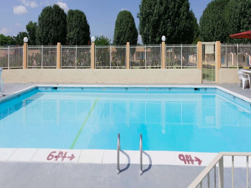 トラベロッジ バイ ウィンダム リッジウェイ マーティンズビル エリア (Travelodge by Wyndham Ridgeway Martinsville Area)の写真
