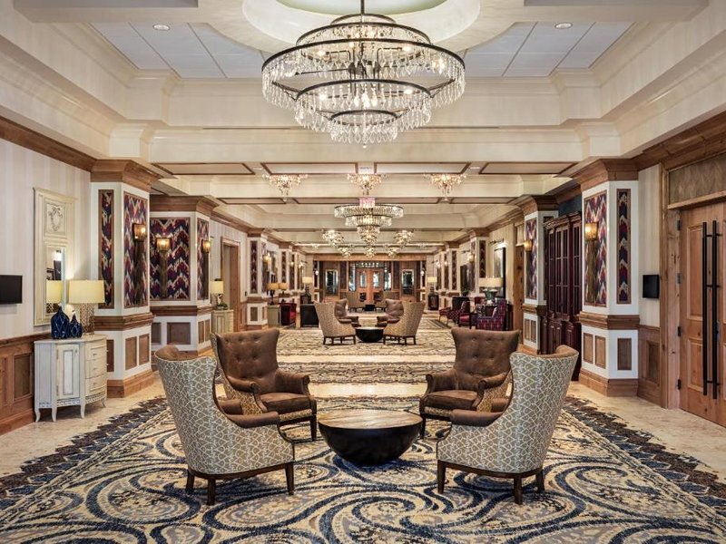 The Brownwood Hotel and Spaの写真