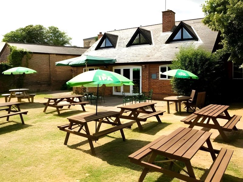 Bull Hotel by Greene King Innsの写真