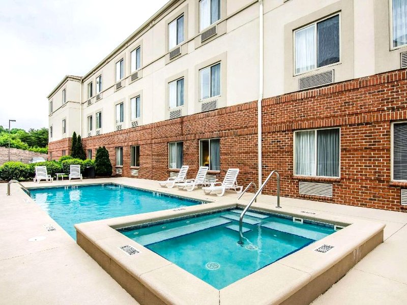 スリープ イン&スイーツ ダンビル ハイウェイ 58 (Sleep Inn & Suites Danville Hwy 58)の写真