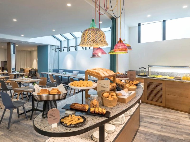 オキシデンタル ヴィーゴ (Occidental Vigo)の写真