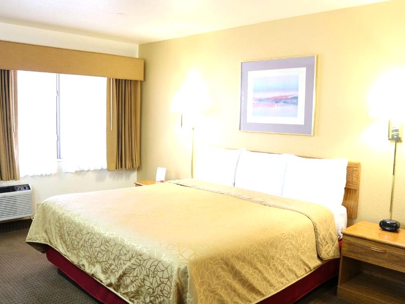 ハイランド カントリー イン フラッグスタッフ (Highland Country Inn Flagstaff)の写真