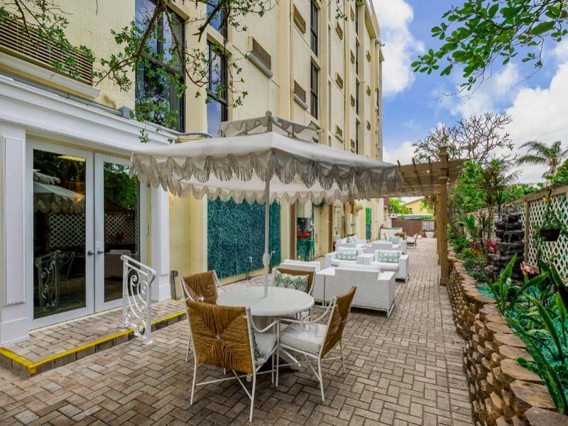 コンフォート イン オーシャンサイド ディアフィールド ビーチ (Comfort Inn Oceanside Deerfield Beach)の写真