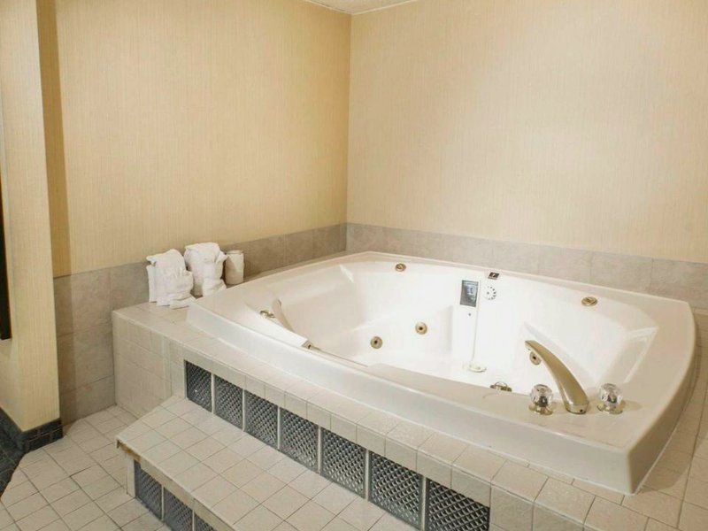 Quality Inn and Conference Center Greeley Downtownの写真