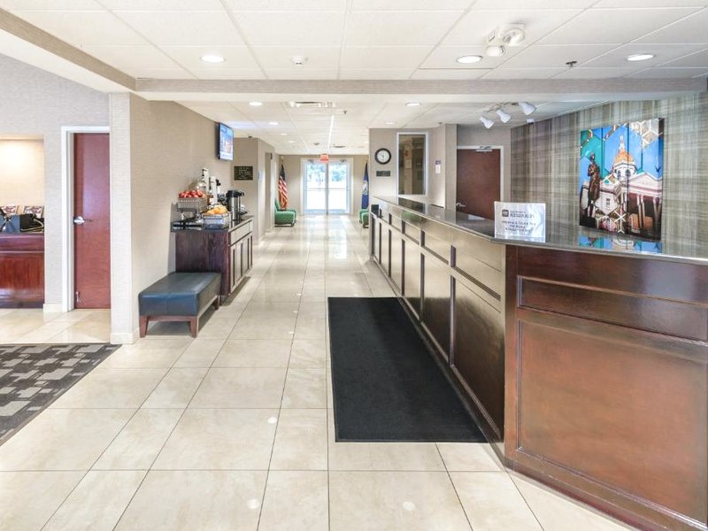 ベスト ウェスタン コンコード イン ＆ スイーツ (Best Western Concord Inn & Suites)の写真