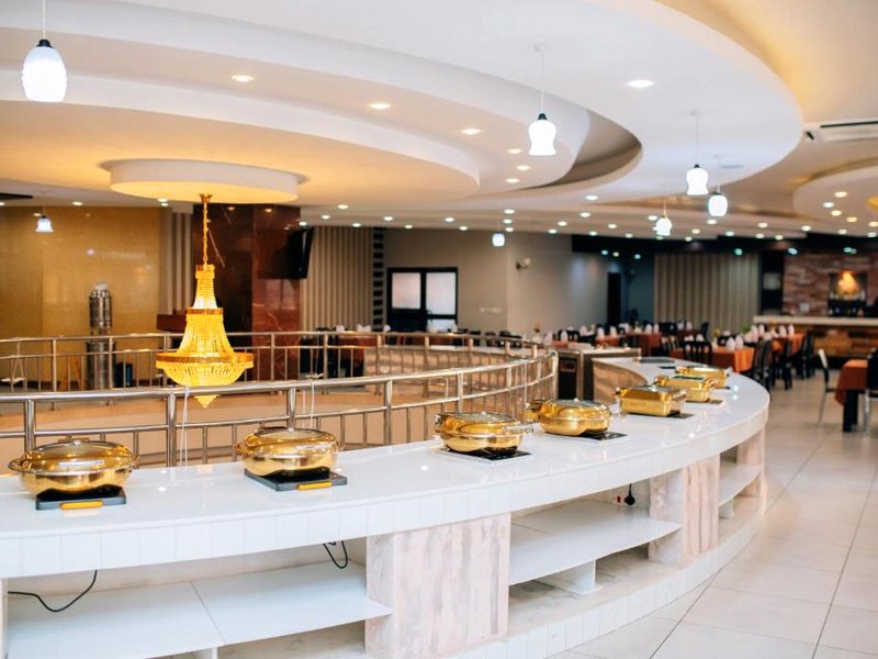 Gold Crest Hotelの写真