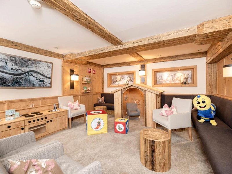 キンダー ＆ グレチッチャーホテル ヒンタートックサーホフ (Kinder- & Gletscherhotel Hintertuxerhof)の写真