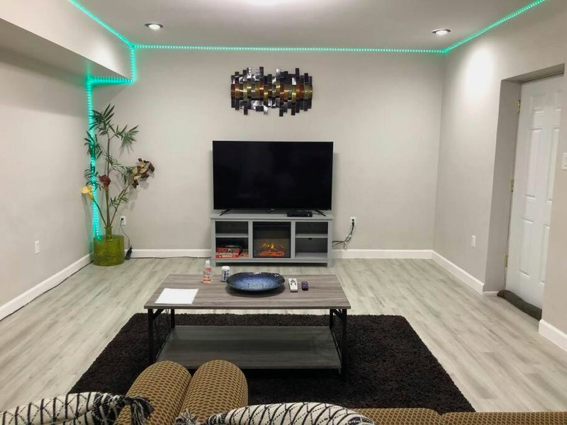 Spacious Unit with Mountain Viewの写真