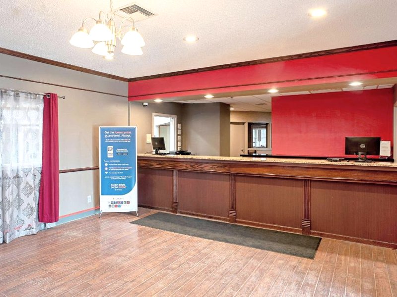 Quality Inn Frontier at U.S. Hwy 30の写真