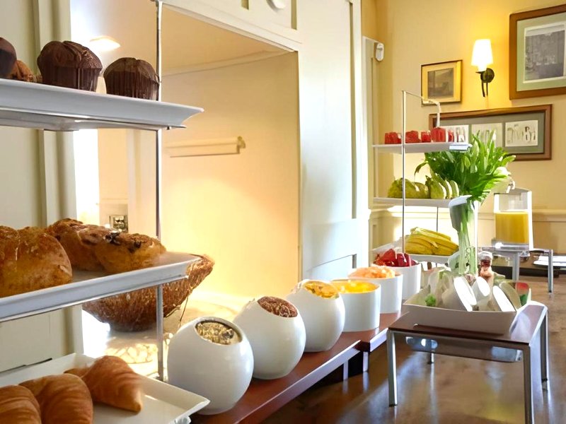 Castle and Ball by Greene King Innsの写真