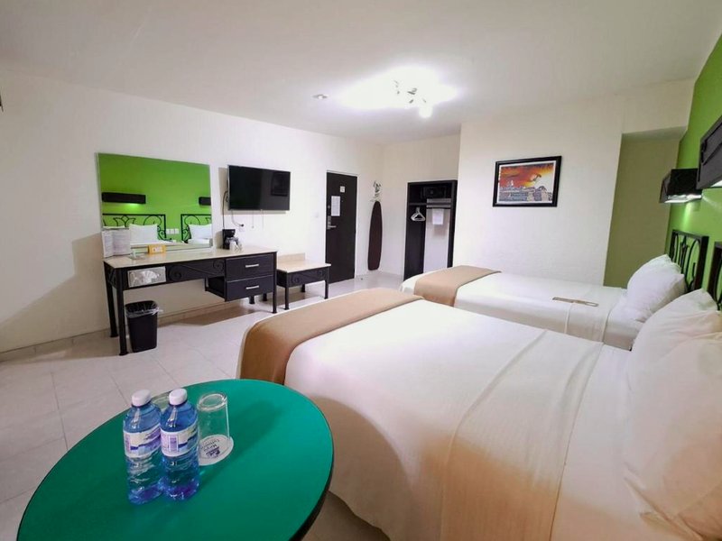 Hotel Maya Tulipanes Palenqueの写真