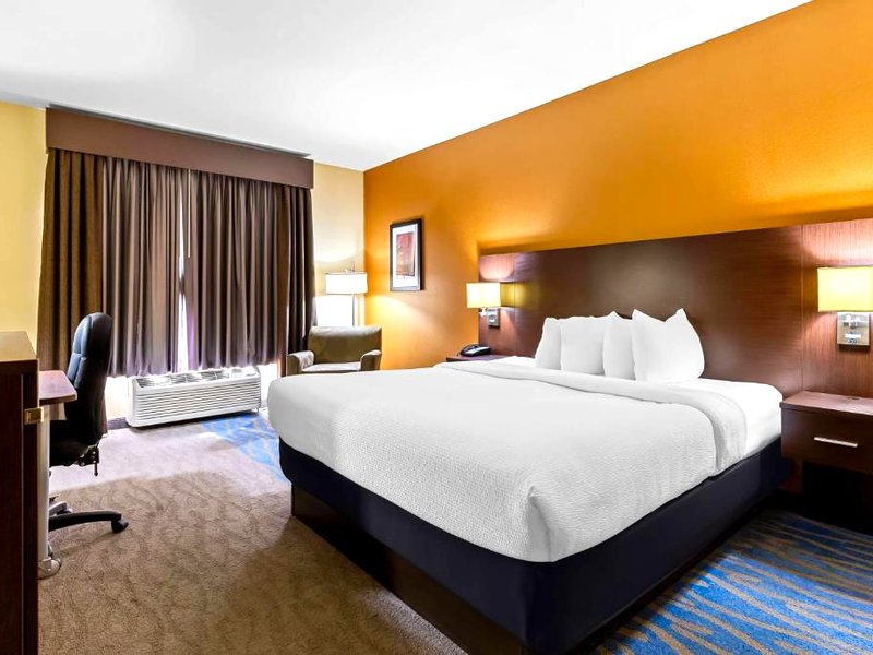 Best Western St. Louis Airport North Hotel & Suitesの写真