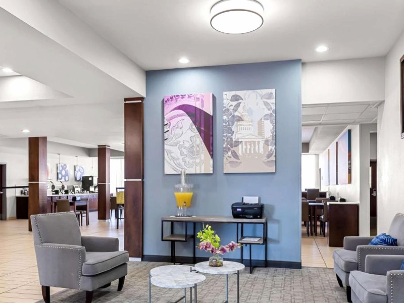 Best Western St. Louis Airport North Hotel & Suitesの写真