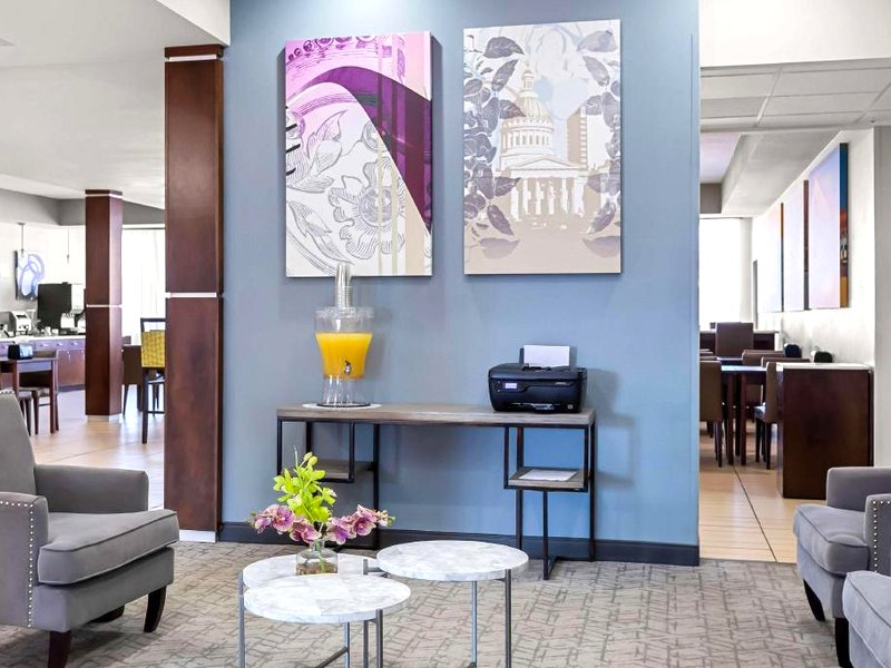 Best Western St. Louis Airport North Hotel & Suitesの写真