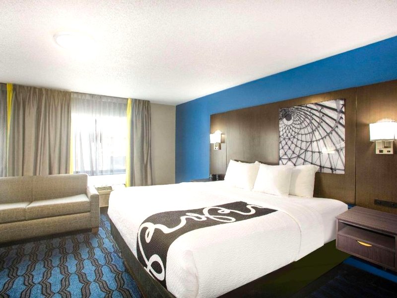 ラ キンタ イン バイ ウィンダム セントルイス ヘーゼルウッド - エアポート ノース (La Quinta Inn by Wyndham St. Louis Hazelwood - Airport North)の写真